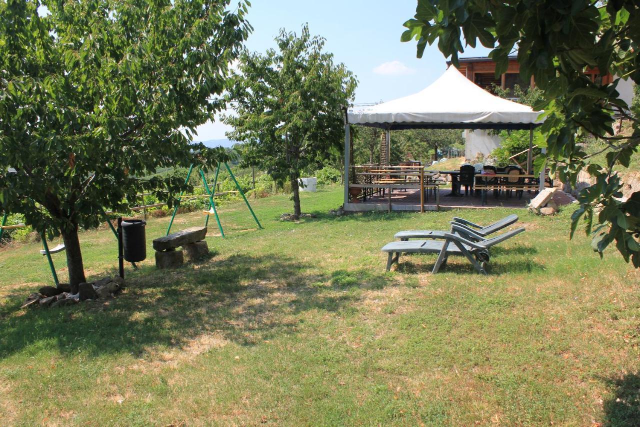 Вілла Agriturismo La Roccia Vo Екстер'єр фото